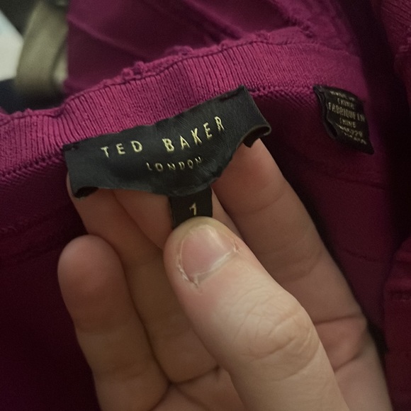 Ted Baker London Dilpree Fuchsia Off the Shoulder Knit Dress - Picture 5 of 11